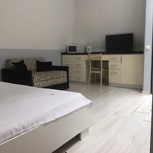 Otel Season, Kiev