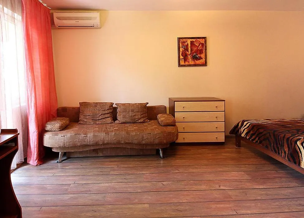 Status Apartments Kijów 3*,